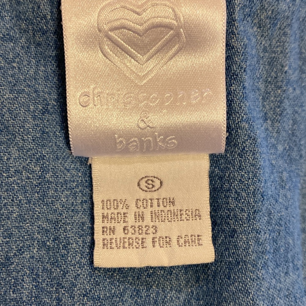 Size small Christopher and Bank embroidered birdhouse denim dress. like new. - Picture 5 of 6